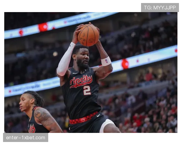 阿夫迪亚因上背部僵硬未能回归比赛 开拓者官方宣布最新伤情 阿夫迪亚因上背部僵硬未能回归比赛 开拓者官方宣布最新伤情